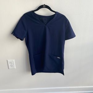 Figs casma scrub top